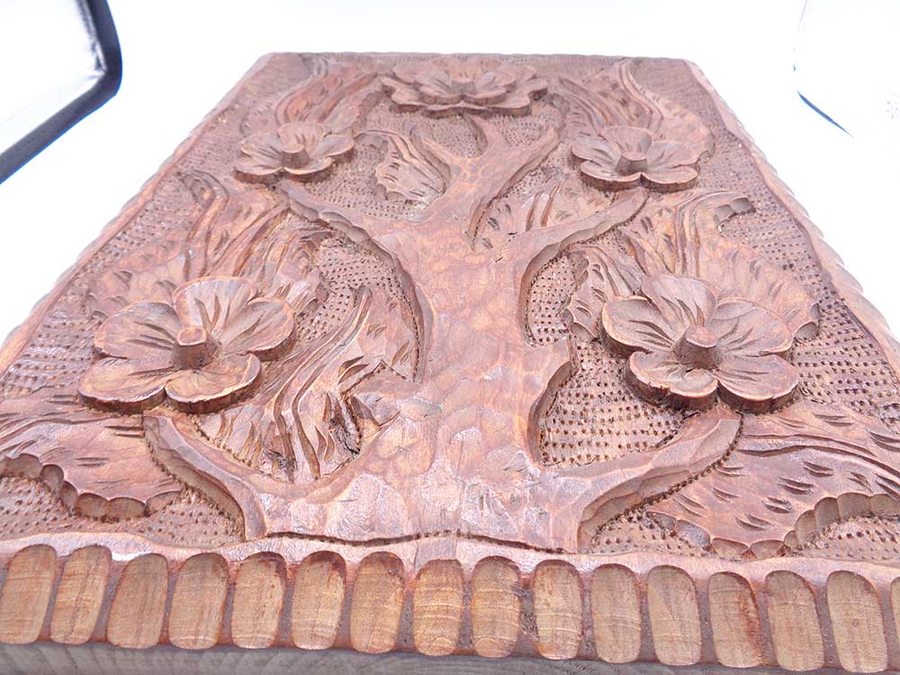 Antique Carved Wooden Rectangular Panel Decorated with Flowers - Image 2