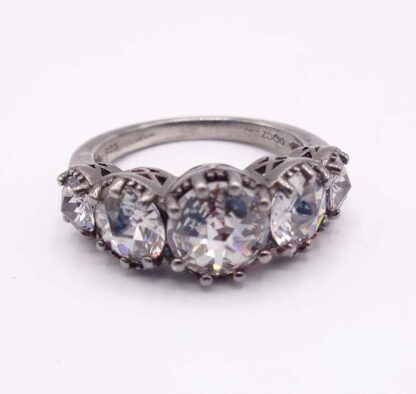 Antique 925 Silver Ring With 5 Glistening Stones