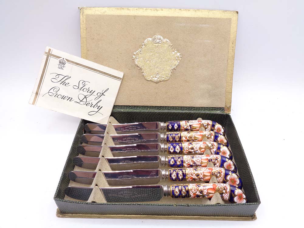 Set Of Royal Crown Derby Old Imari Fruit Knives & Cake Slice - Image 2