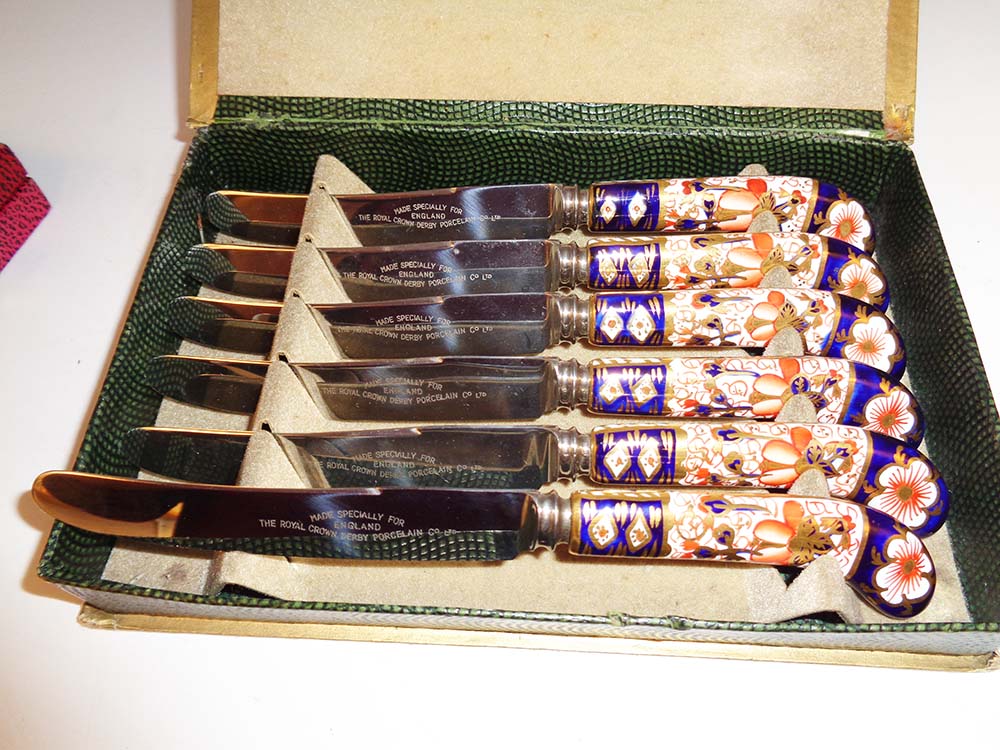 Set Of Royal Crown Derby Old Imari Fruit Knives & Cake Slice - Image 4