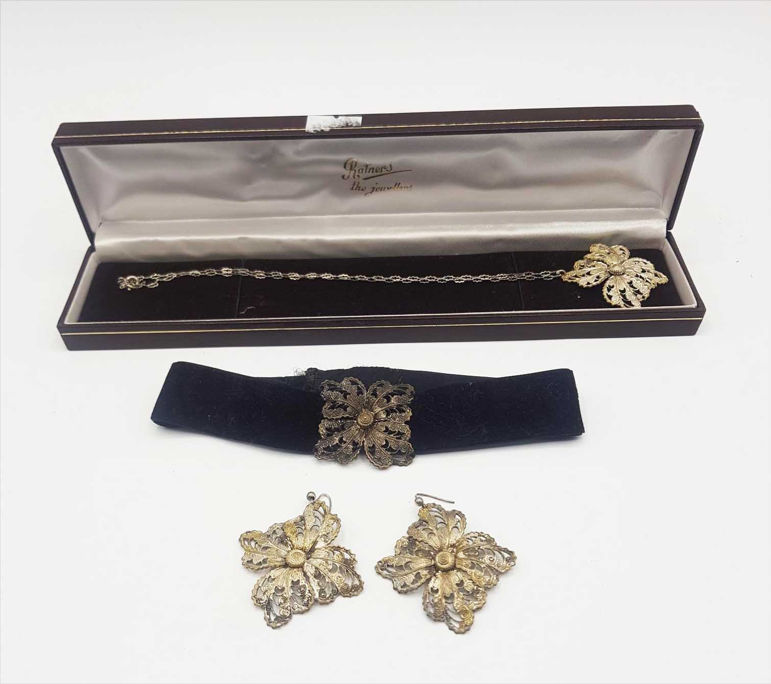 Vintage White Metal Filigree Complete Jewellery Set