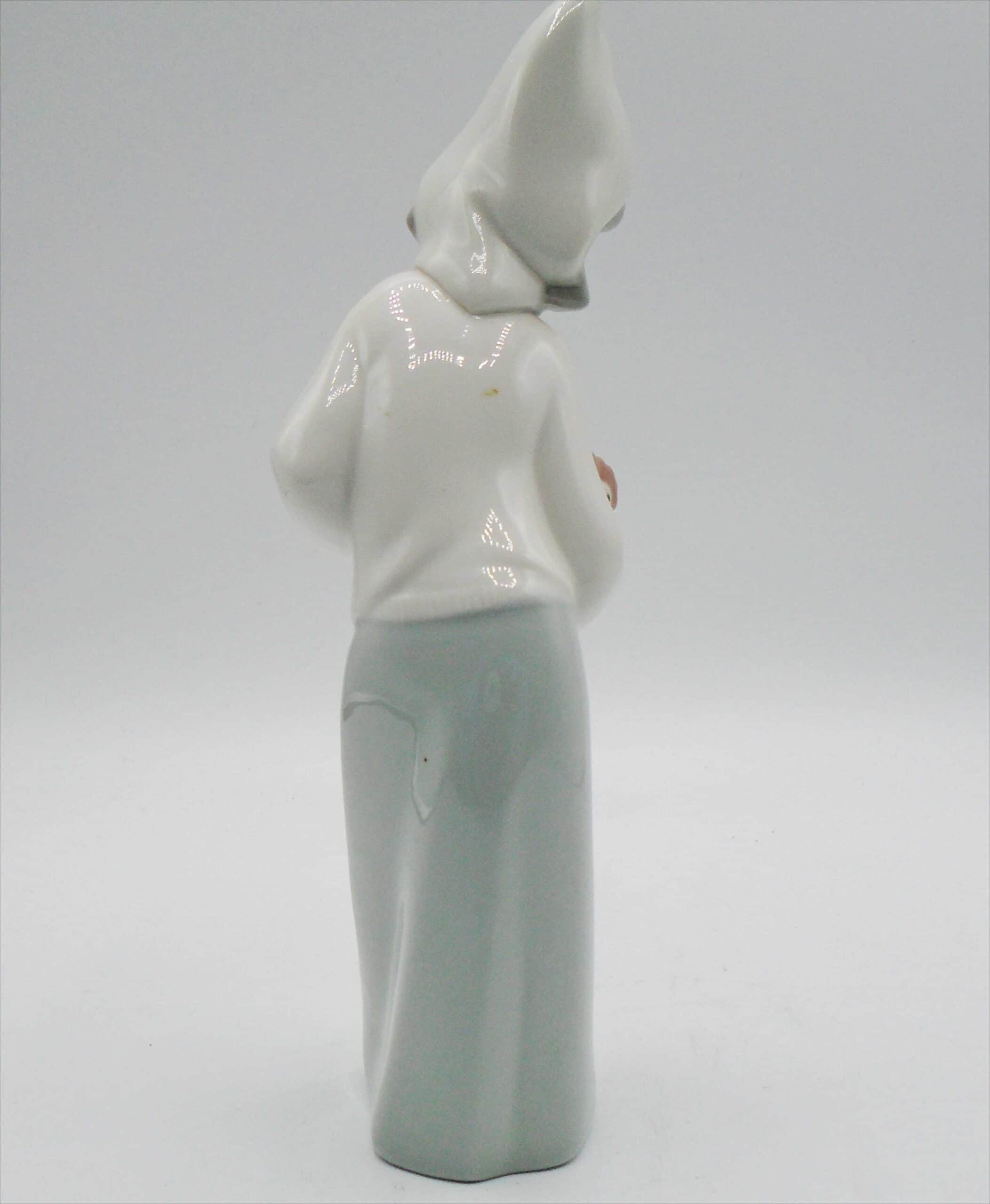 Lladro Porcelain Figurine Of Woman Holding A Chicken - Image 3