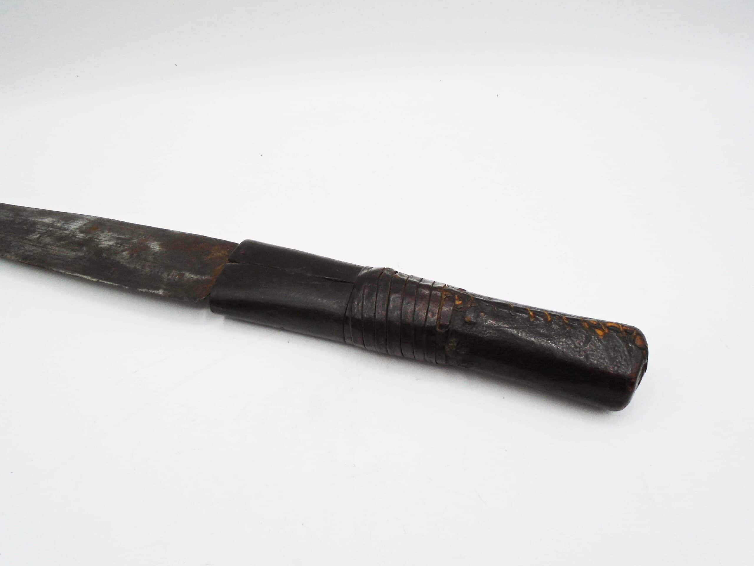Antique Leather Handled Japanese Knife With Sheath - Image 4