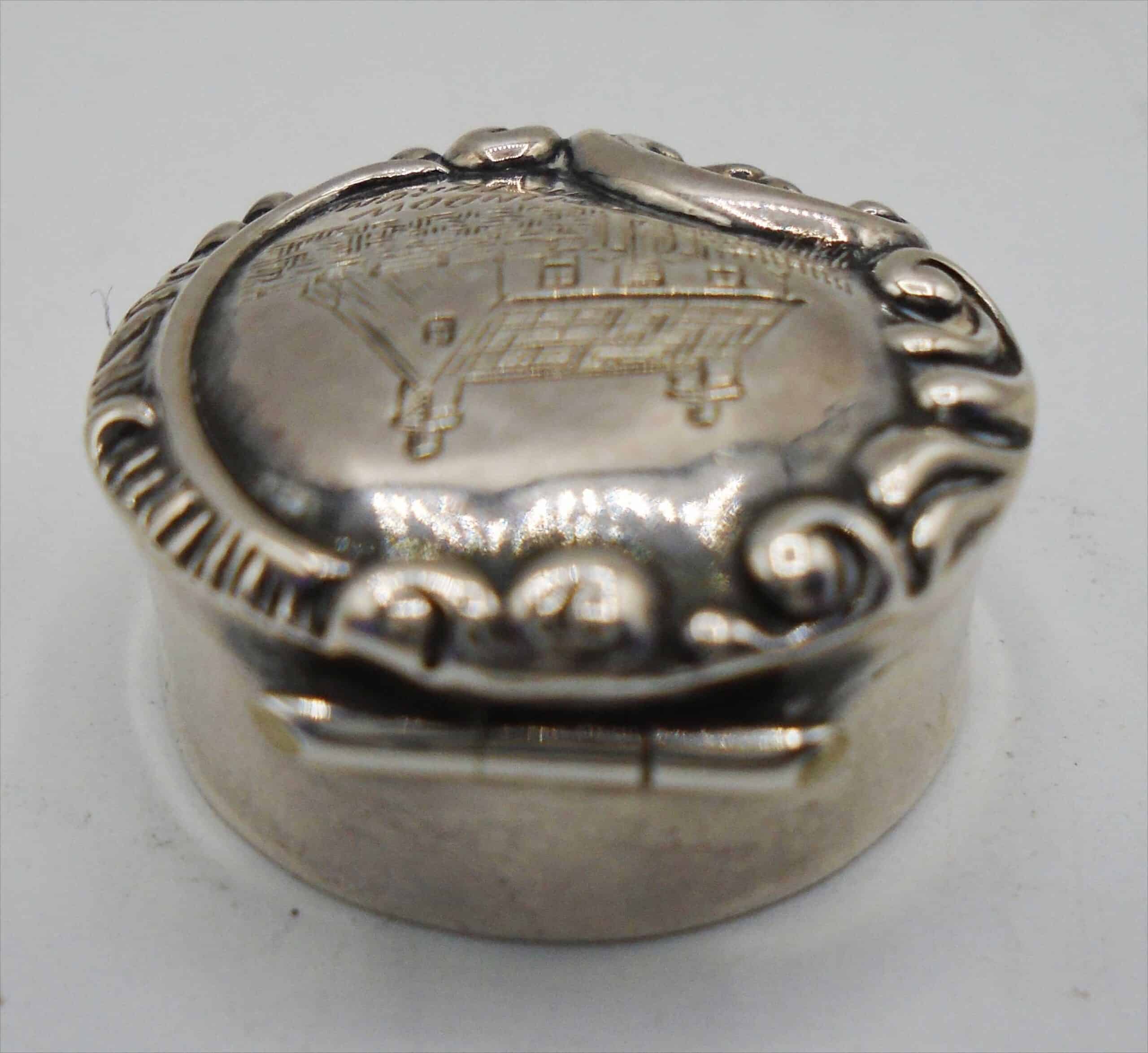 Adie & Lovekin Ltd 1890s Silver-Repousse Round Pill Box - Image 2