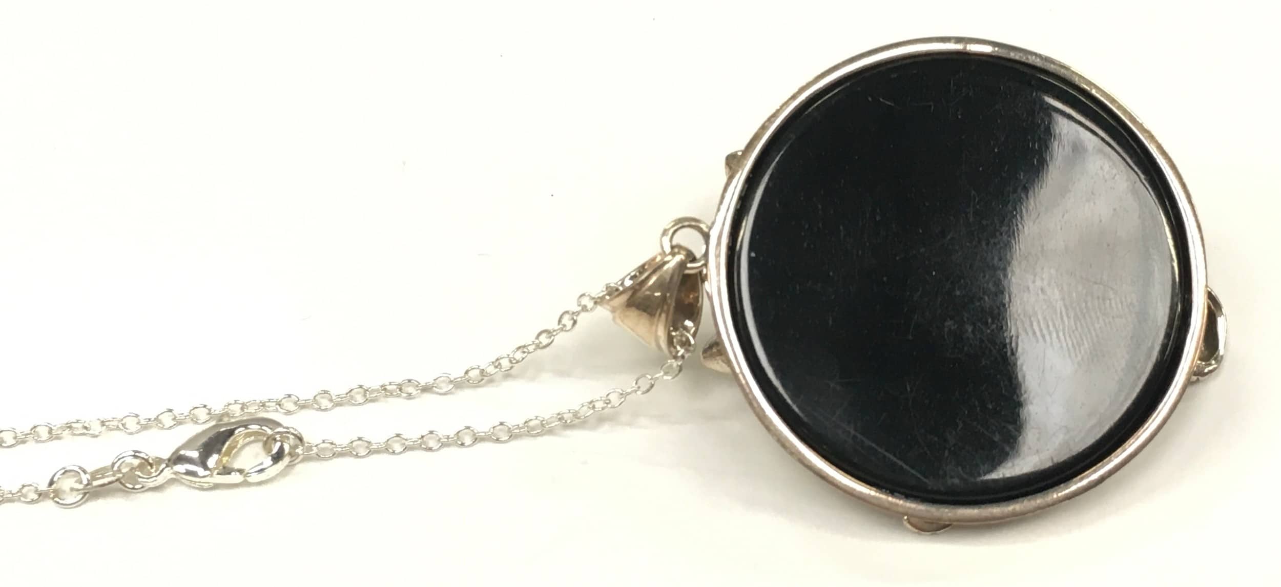 Vintage Sterling Silver & Emerald Cat Pendant & Chain - Image 4