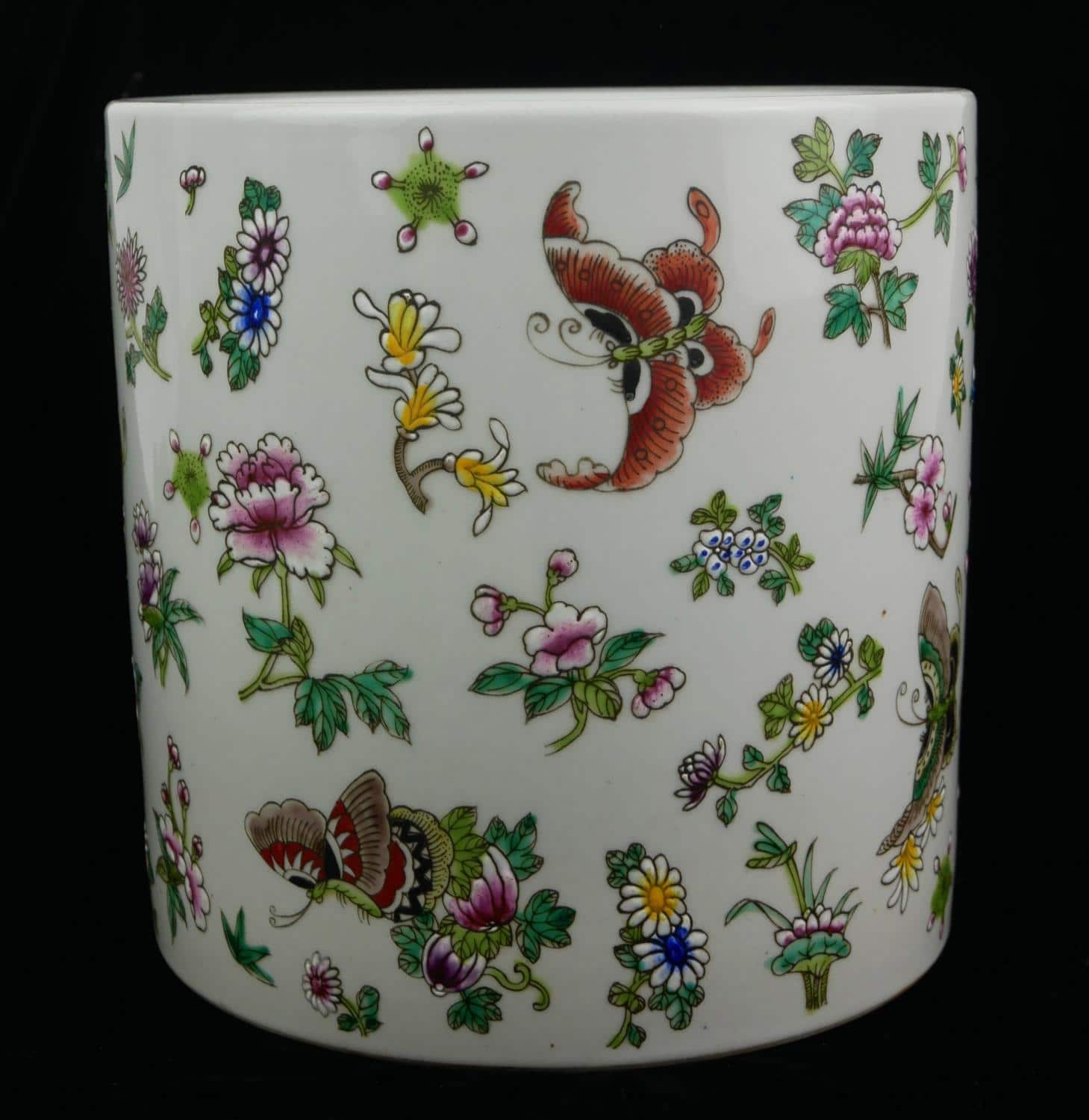 Chinese Qing Dynasty Yongzheng Hand-Painted Brush Pot