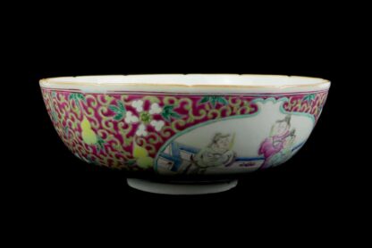 Chinese Imperial Chi’En Lung 1736-1796 Famille Rose Large Bowl