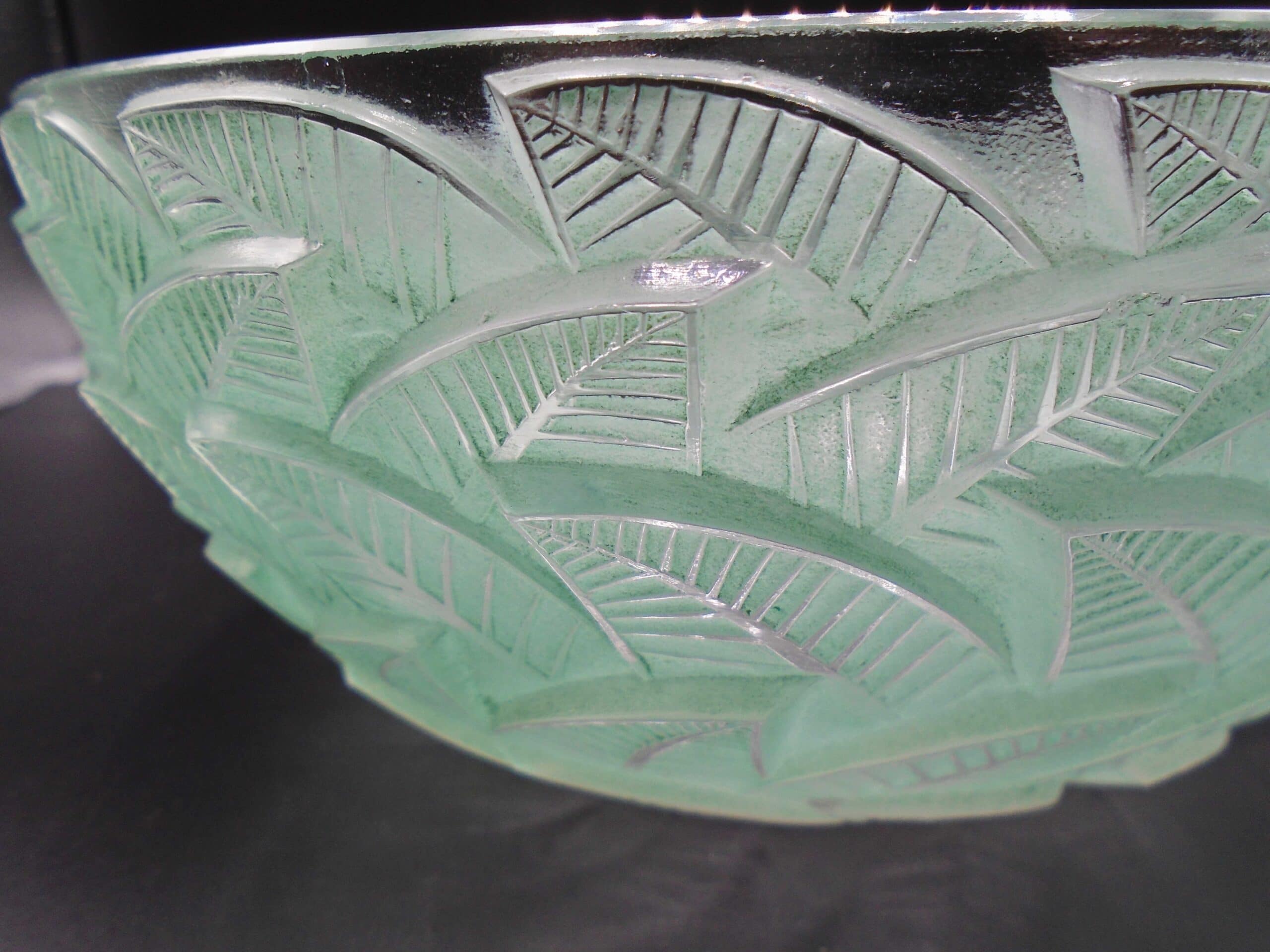 Rene Lalique Art Deco Ormeaux Deep Green Glass Bowl - Image 2