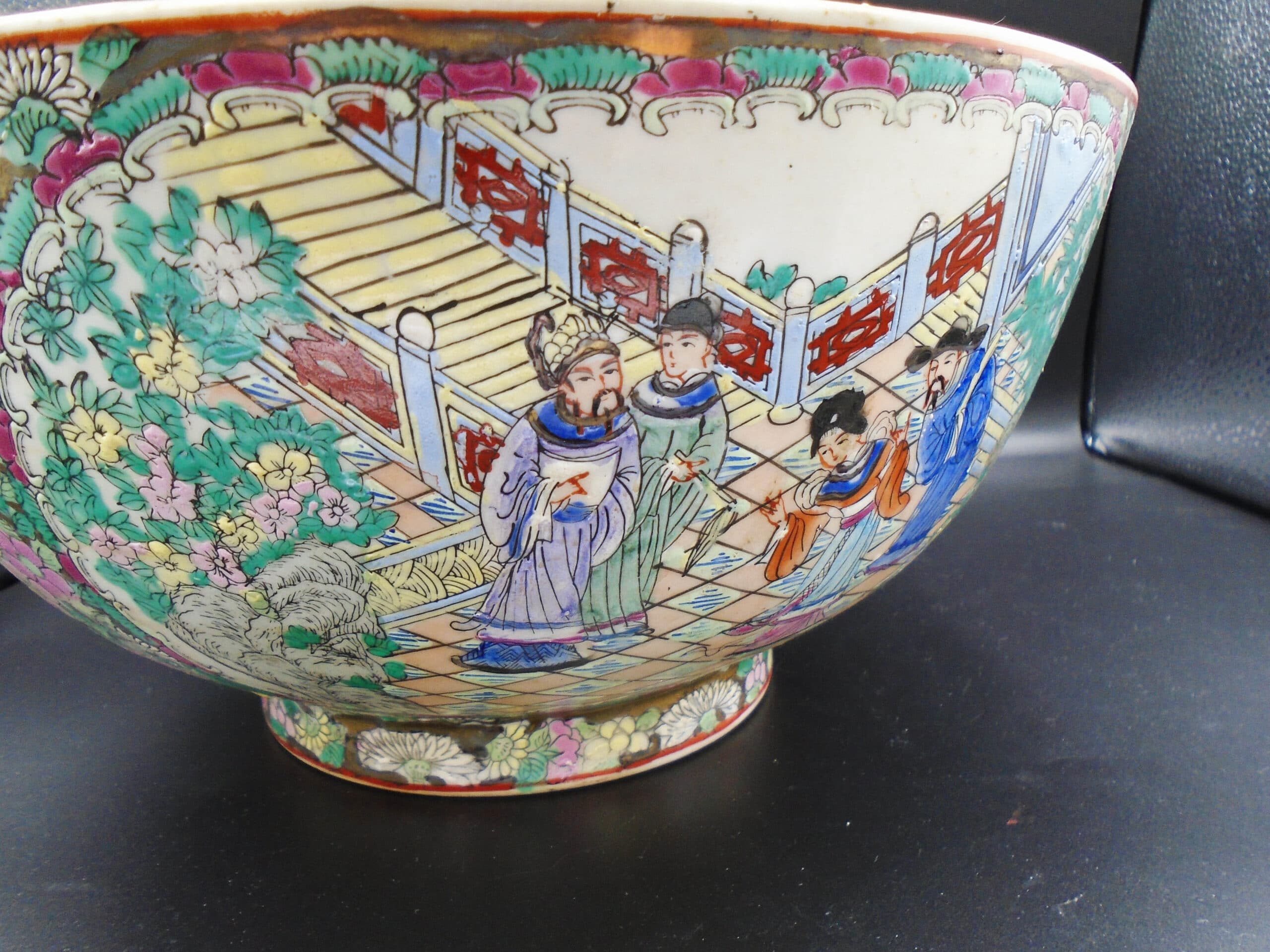 Chinese Da Qing Guangxu Nian Zhi Rose Medallion Bowl - Image 5