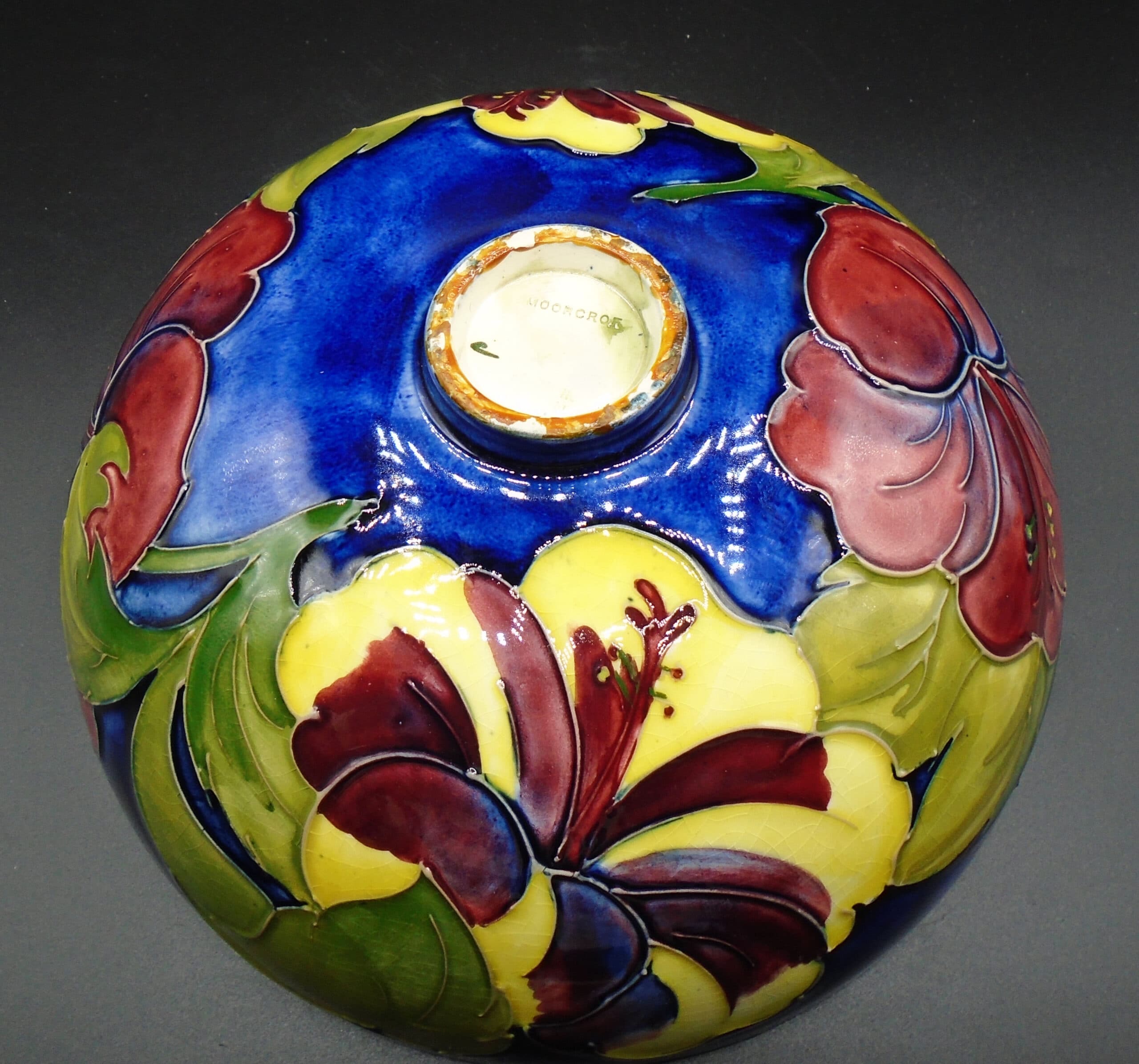 Large Deep Moorcroft Hibiscus Blue Bowl On Small Foot - Image 5