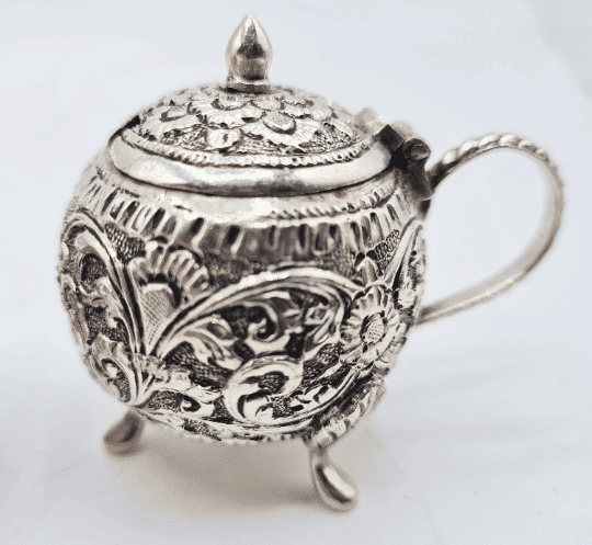 Antique 19th Century Indian Cutch Silver Cruet Set - Image 3