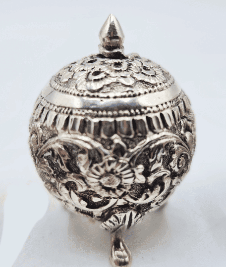 Antique 19th Century Indian Cutch Silver Cruet Set - Image 4