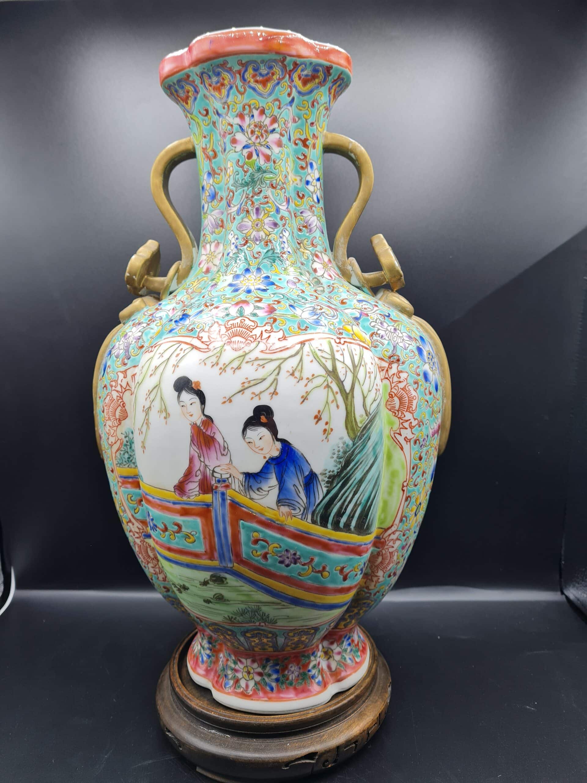 Chinese Polychrome Enamel Vase - Six Figure Mark - Image 3