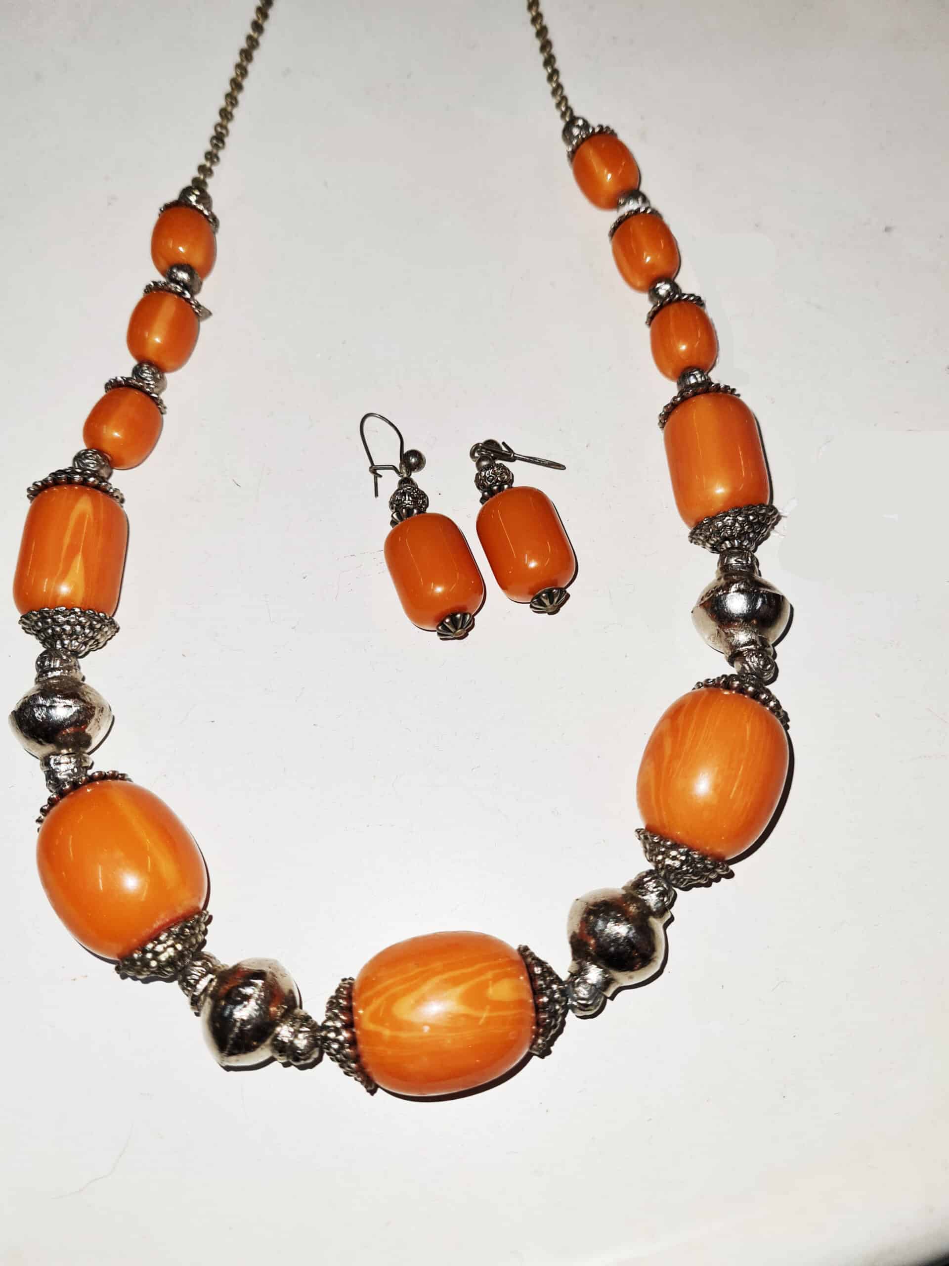 Antique Butterscotch Baltic Amber Necklace & Matching Earrings - Image 3