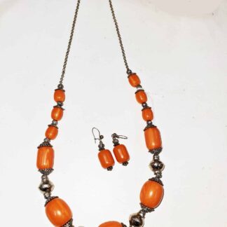 Antique Butterscotch Baltic Amber Necklace & Matching Earrings