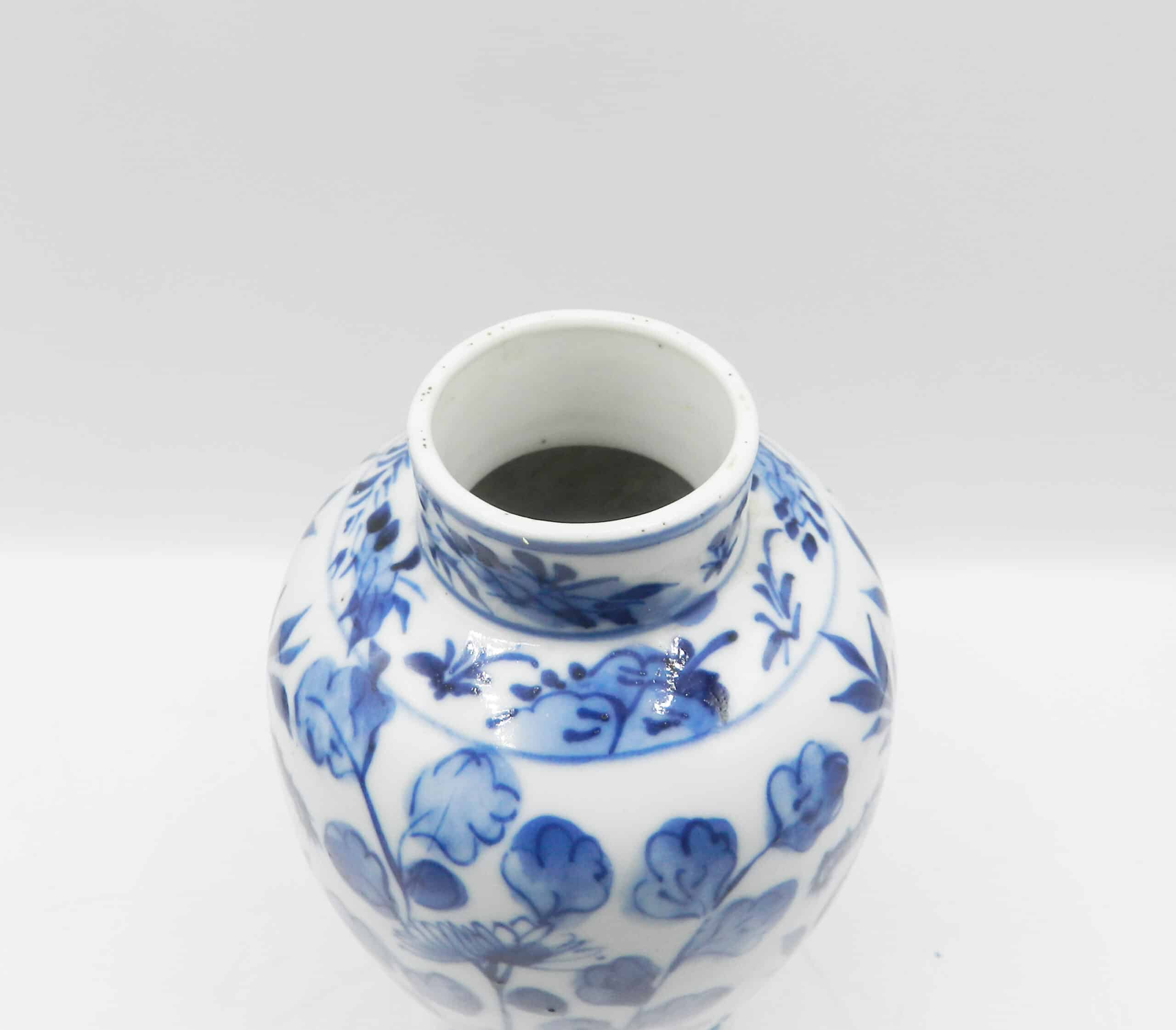 Antique Chinese Kangxi Baluster Blue & White Vase - Image 4