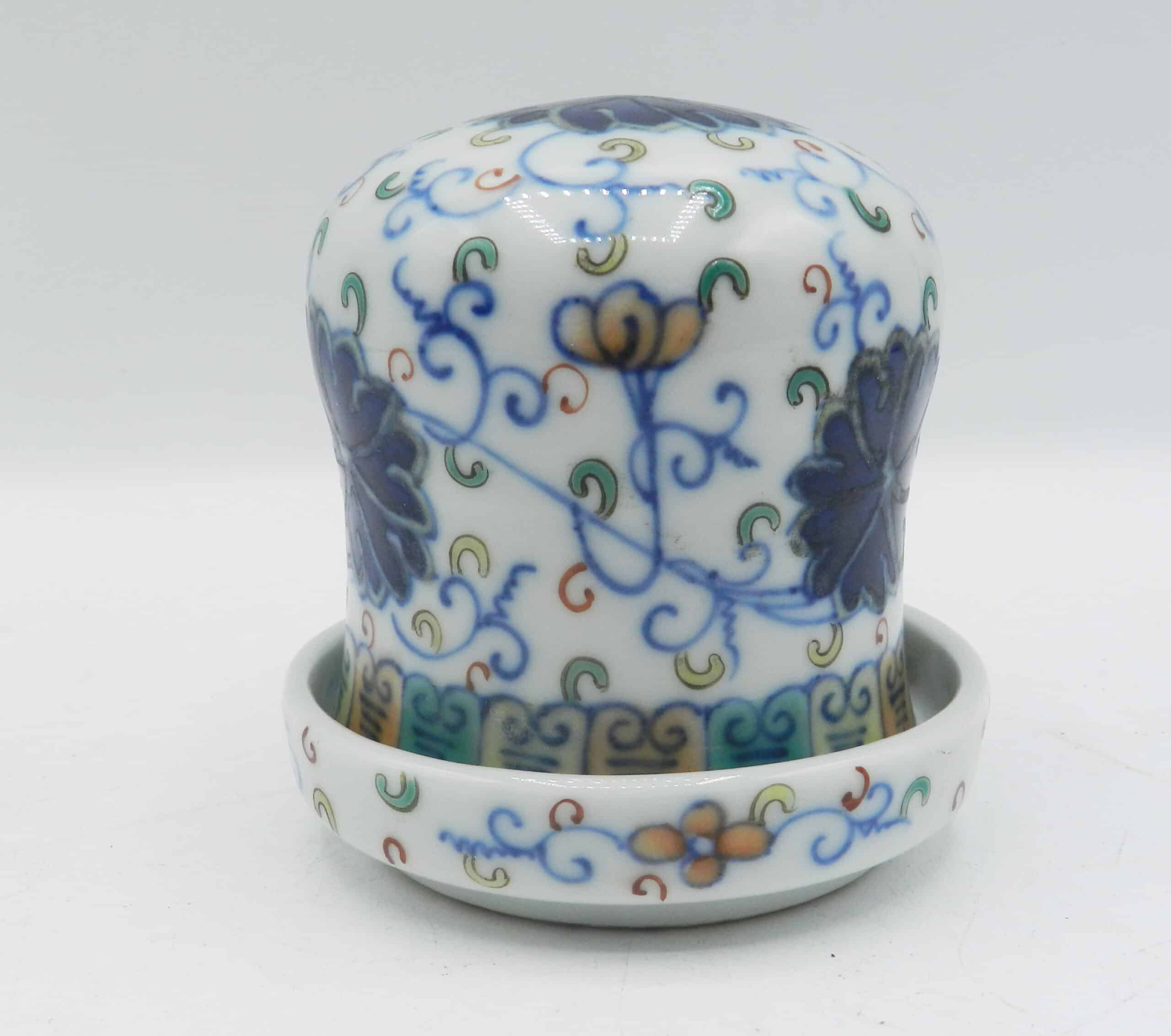 Antique 19th Century Chinese Guangxu Reign Doucai Dish With Lid - Image 2