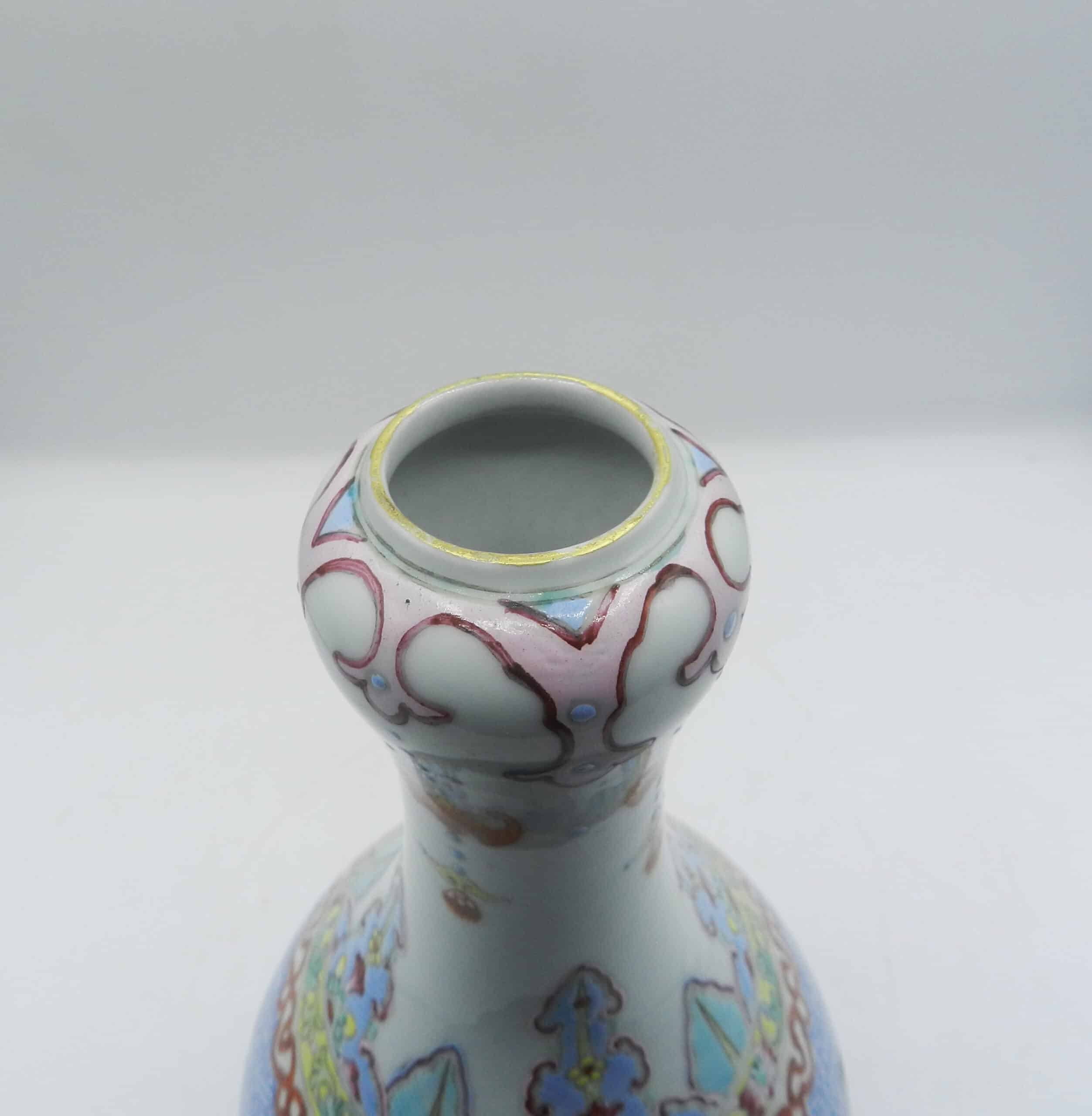 Antique Shenyang Imperial Palace Chinese Garlic Head Vase - Image 6